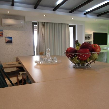 Tholos  Villa Gusta מראה חיצוני תמונה