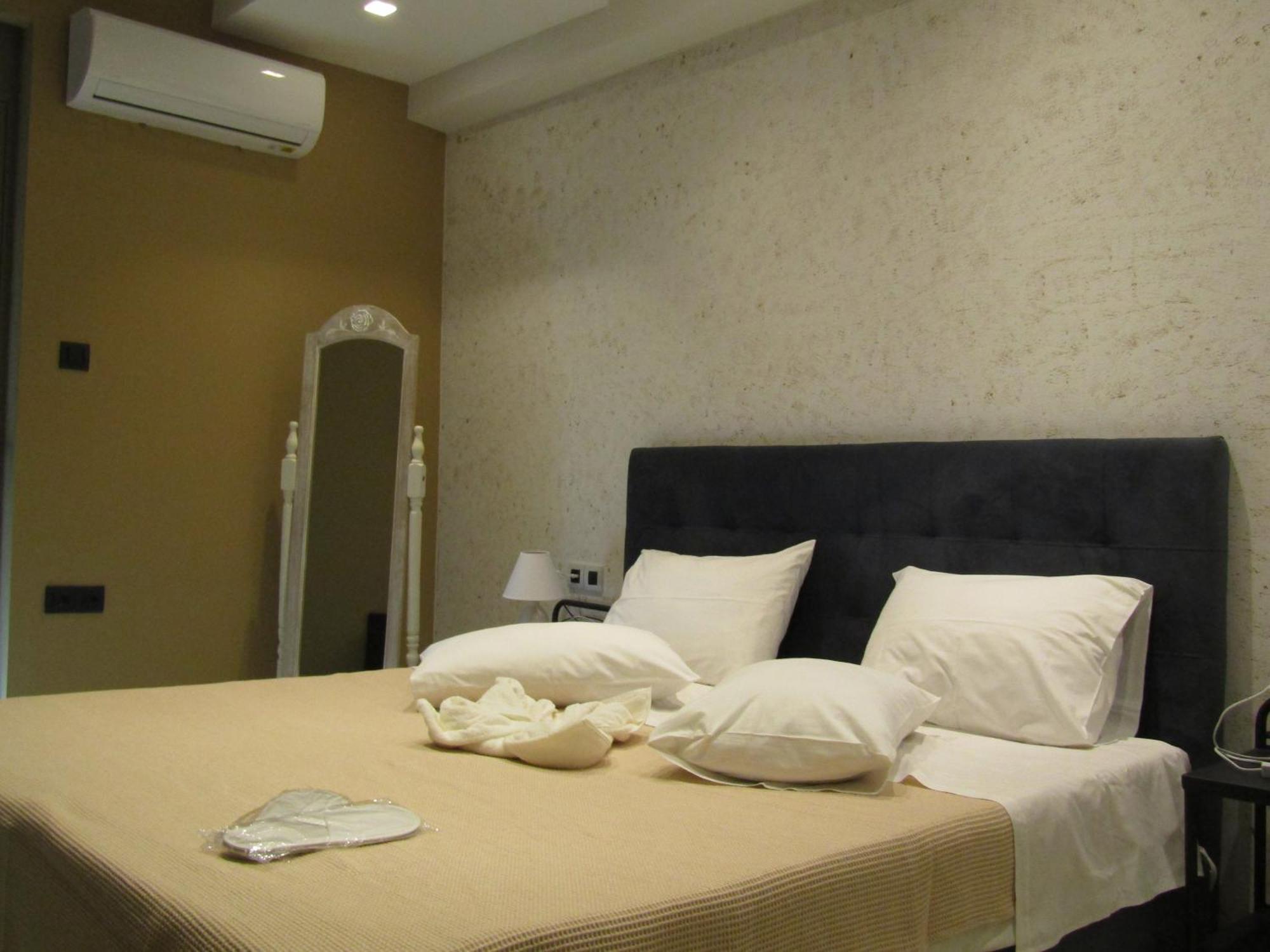 Tholos  Villa Gusta מראה חיצוני תמונה